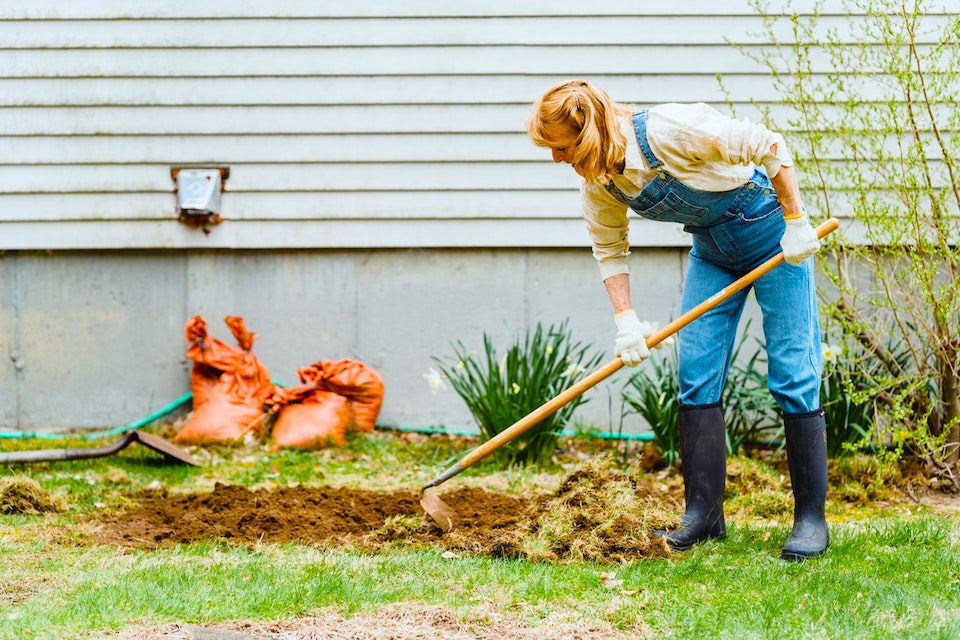 Essential Garden Cleaning Practices for a Healthy Outdoor Space